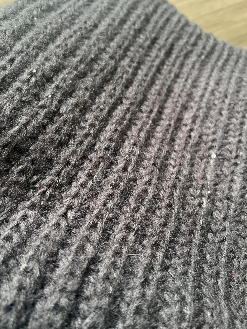 NWT GAP Black Chunky Ribbed Knit Shine Scarf w/ Sequins